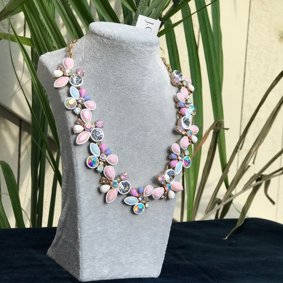NWT J.Crew Mixed Stone PINK CORAL Necklace - Picture 4 of 8